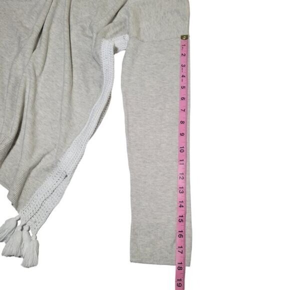 Lily Pulitzer 3/4 Sleeve Pullover Crochet Edge Tassel Oversize Sweater Size L - Picture 9 of 9